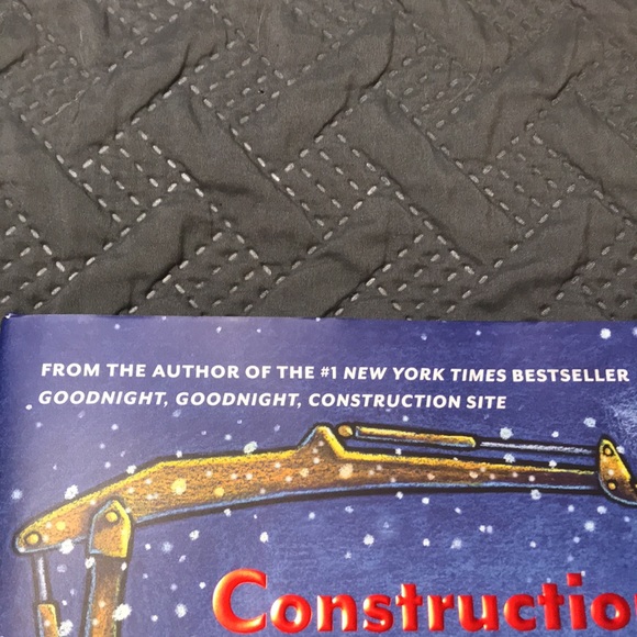 New “Construction Site on Christmas Night” - Picture 4 of 9